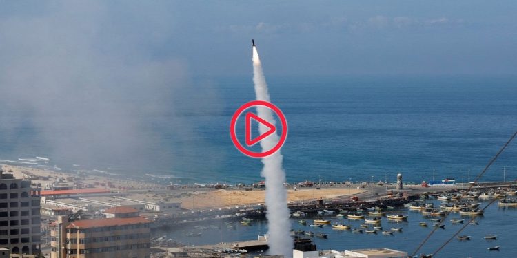 Netanyahu 'Savaştayız' dedi, Hamas İsrail'e girdiği görüntüleri yayınladı