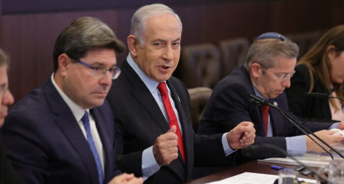 Netanyahu ve muhalefet savaş kabinesinde anlaştı