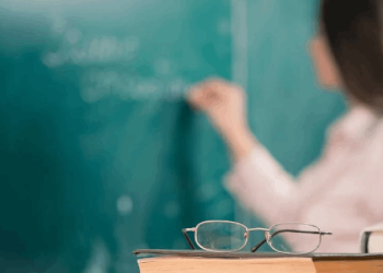 Öğretmenlik Kariyer Basamakları sınavı çevrimiçi yapılacak