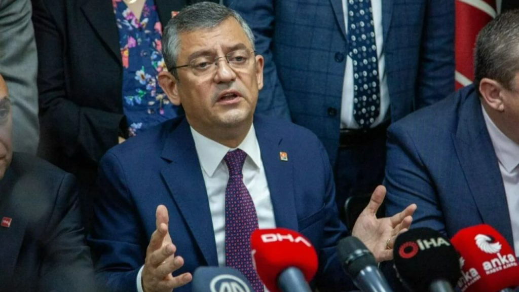 Özgür Özel: 'Katil, üniversite öğrencileri için maksatlı olarak yurt yapmayanlardır'