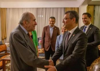 Özgür Özel'den Altan Öymen'e ziyaret