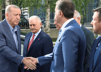 Programları iptal edilmişti... Erdoğan AKP Genel Merkezi'ne gitti