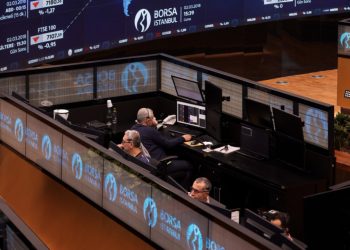 Risk arttı, Borsa düştü!