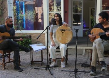Salut de Smyrne: Dünyaya barış dolu bir merhaba
