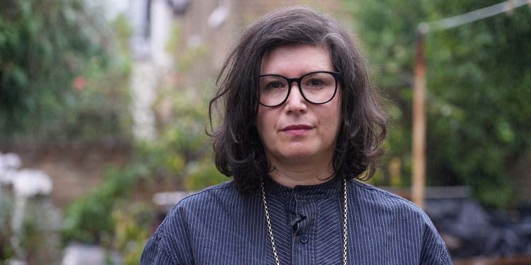 Serbest bırakılan rehinenin eşi hâlâ kayıp: 'Filistinlilerin haklarını savunur, işgale karşı çıkardı'