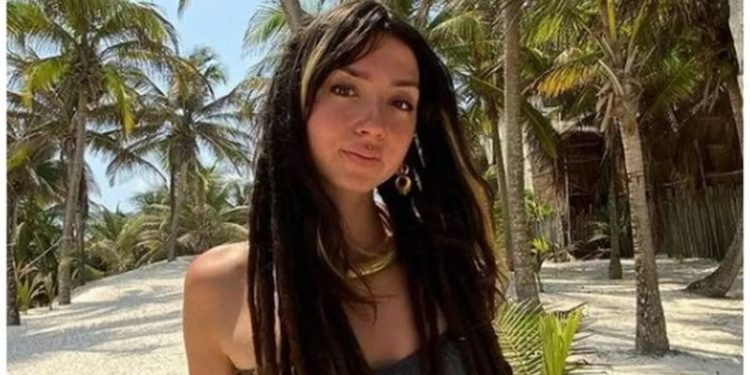 Shani Louk’un annesi, İsrail’deki müzik festivalinde kaybolan kızından haber almak için yardım çağrısı yaptı