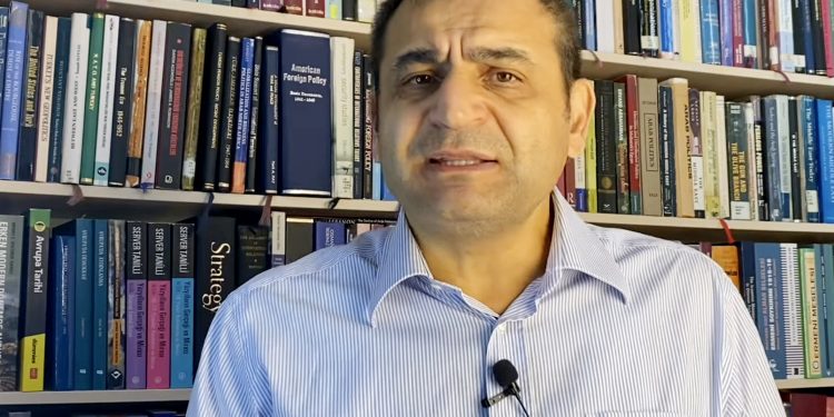 Siyaset bilimci Prof. Dr. Sedat Laçiner uyardı: Bütün Ortadoğu inflak etmek üzere, artık çok geç!
