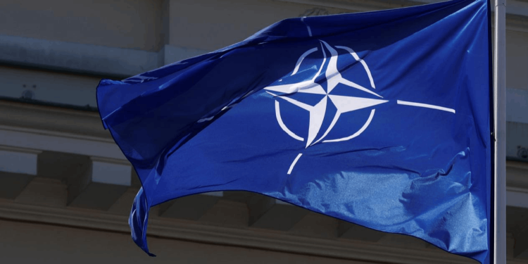 Stoltenberg İsveç'in NATO üyeliği için tarih verdi