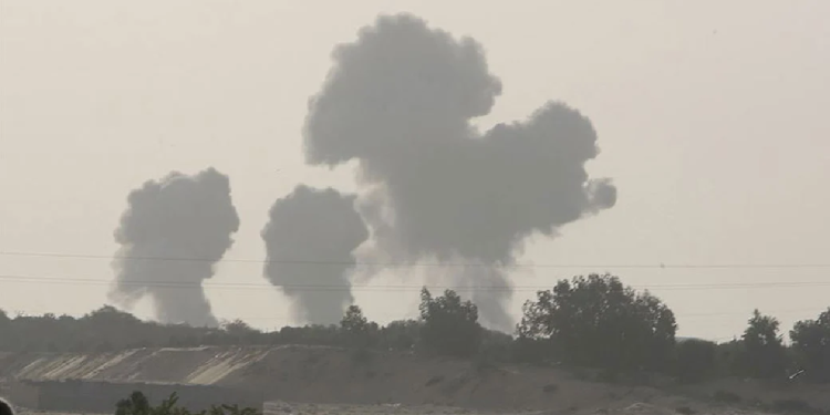 Suriye güneyine İsrail saldırısı: 8 asker yaşamını yitirdi