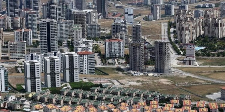 TOKİ düğmeye bastı! Yeni sosyal konut projesi duyuruldu