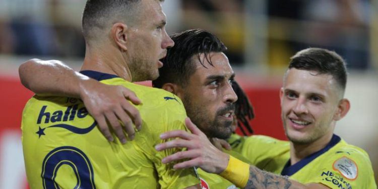 Tezahüratı duyunca tüylerim diken diken oldu