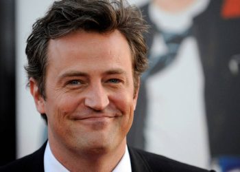 Ünlü oyuncu Matthew Perry yaşamını yitirdi