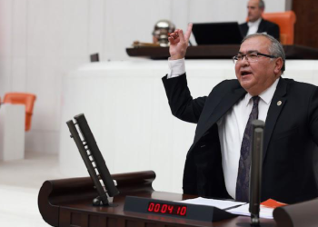 Yargıda rüşvet iddiaları Meclis gündeminde... CHP'li Bülbül: 'Ne HSK'den ne bakanlıktan çürümüşlüğe karşı ses çıkmıyor'