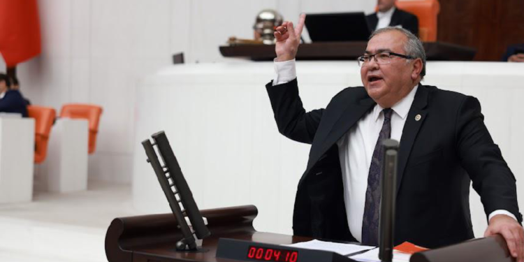 Yargıda rüşvet iddiaları Meclis gündeminde... CHP'li Bülbül: 'Ne HSK'den ne bakanlıktan çürümüşlüğe karşı ses çıkmıyor'