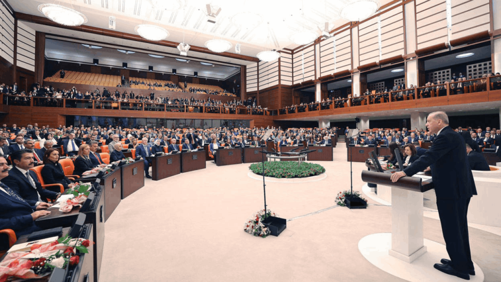 Yeni Anayasa tartışmaları... "Sonucun hezimet olacağını en net Erdoğan görüyor"