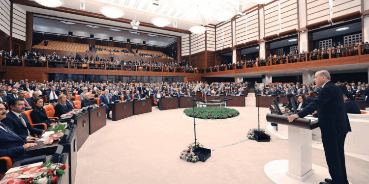 Yeni Anayasa tartışmaları... "Sonucun hezimet olacağını en net Erdoğan görüyor"