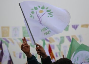 Yeşil Sol Parti: Komplo tecrit ile sürüyor