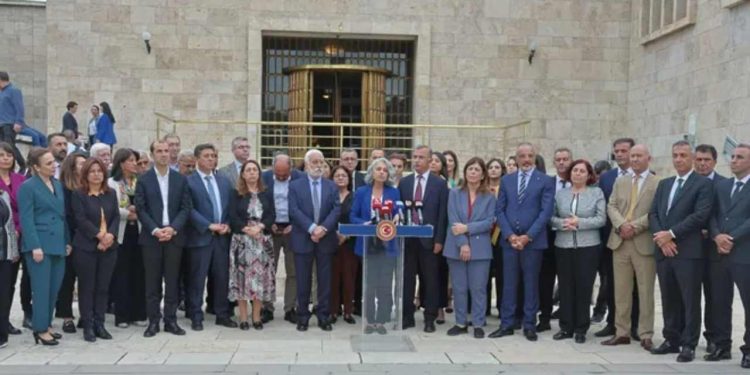 Yeşil Sol Parti'den bombalı saldırı açıklaması: Kabul edilemez