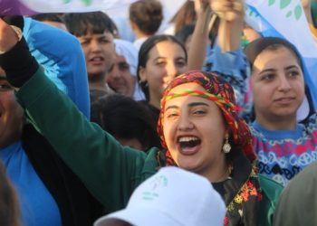 Yeşil Sol kongreye hazırlanıyor: Kadınlar değişimin parçası olmalı