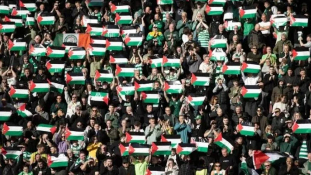 Yönetim "hayır" dedi; Celtic taraftarı Filistin bayrağı açtı