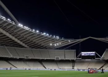 Yunanistan güvenlik endişeleri nedeniyle ülkenin en büyük stadyumunu kapattı