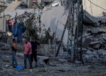 ‘Asla terk etmeyeceğim’: İsrail kara harekatına hazırlanırken, bazı aileler Gazze’nin kuzeyinde kalıyor