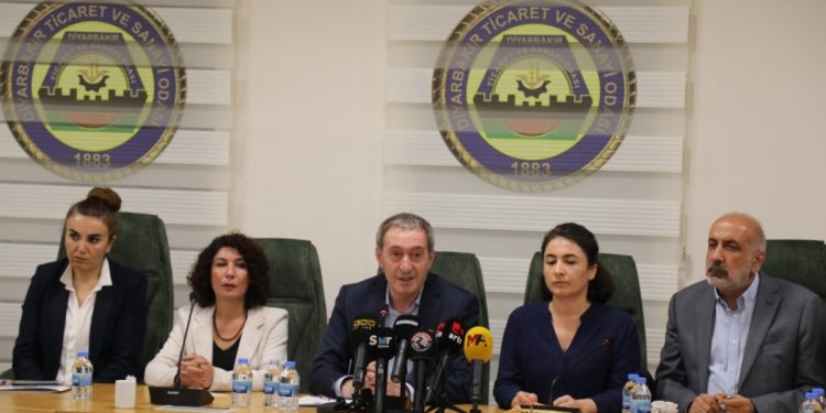 HEDEP’ten Öcalan için eylem hazırlığı; valilikten ‘yasak’ kararı