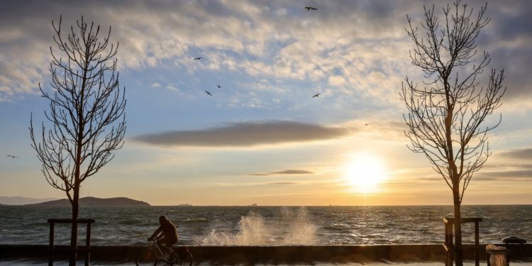 Kötü hava koşulları Türkiye’de yaşamı olumsuz etkiliyor