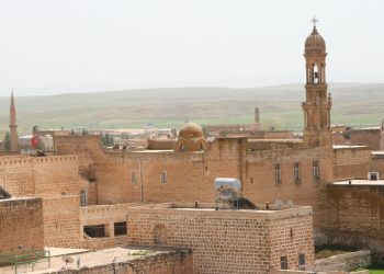 Yedi kişinin faili meçhul cinayete kurban gittiği Süryani köyünde bir cinayet daha