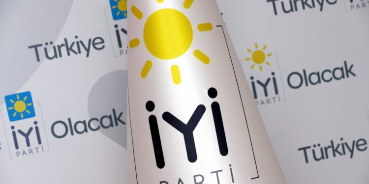 İYİ Parti’de istifa rüzgarı esiyor