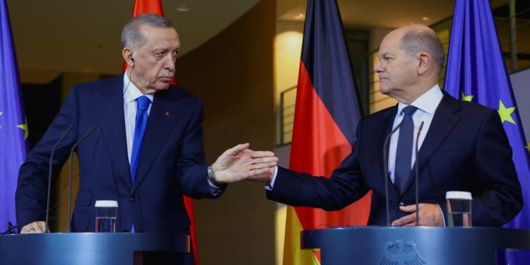 Erdoğan: “Bizim İsrail’e borcumuz yok, Holokost cenderesinden geçmedik”