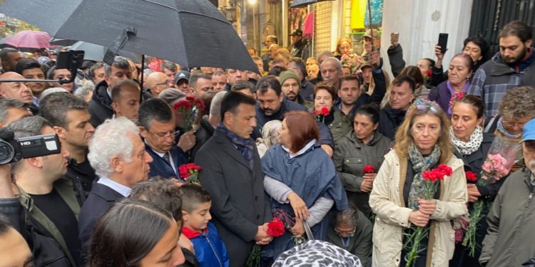 İstanbul’da Ogün Samast Protestosu’nda Özgür Özel’den çağrı: “İyi insanlar sokaklara meydanlara gelin”