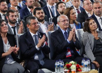 13 yıllık defter kapanıyor: Kılıçdaroğlu, genel başkanlığı yarın devrediyor