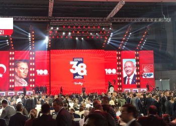 Yarı laik bir ülkede, Cumhuriyet’in 100. yılı ve CHP Kurultayı
