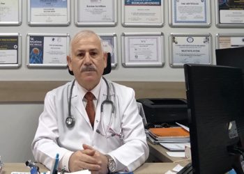 3 yıl peş peşe ‘dünyanın en etkili bilim insanları’ listesine girmişti: Prof. Dr. Erem, Afrika’da su kuyusu açtırdığı için tutuklandı
