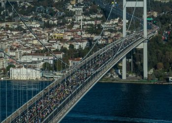 45. İstanbul Maratonu'nu erkeklerde Panuel Mkungo, kadınlarda Beatrice Cheptoo kazandı