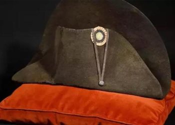 Napolyon’un şapkası Paris müzayedesinde satışa sunuluyor