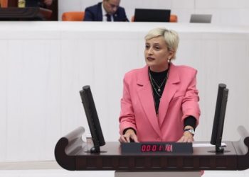 Afet yasası teklif görüşmesi: Bu halk için en büyük afet sizsiniz