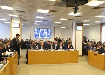 MHP’li Yıldız’dan AYM’ye hazine yardımı kararı nedeniyle tehdit