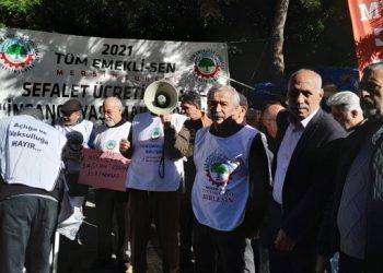 2021 Emekliler Sendikası: Yaşam savaşı veriyoruz