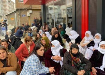 Şiddete Karşı Mücadele Günü’nde polis şiddeti protesto edildi