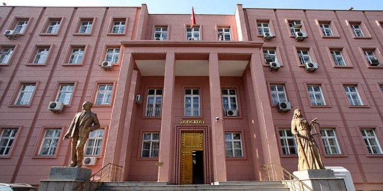 Yargıtay kararına muhalefet “darbe girişimi” derken, Cumhur İttifakı “çatışma görüntüsü endişe verici” yorumunu yaptı
