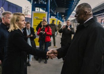 ABD Savunma Bakanı’ndan Ukrayna’ya ziyaret