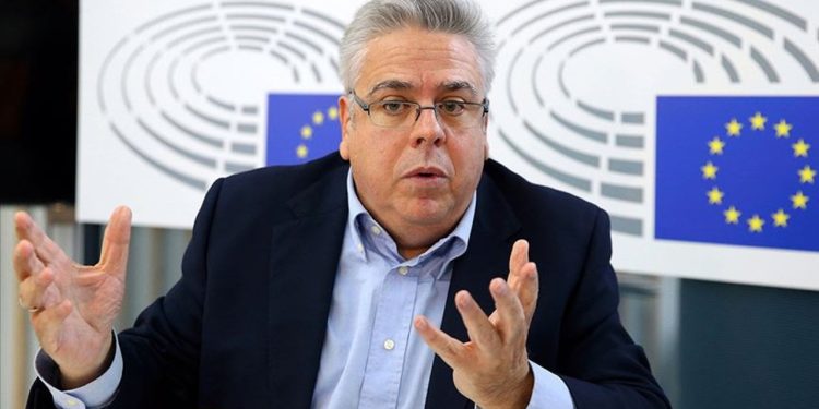 AP Türkiye Raportörü Amor'dan Yargıtay'ın Can Atalay kararına tepki: Gerçeküstü