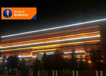 AYM’nin ışıkları yanıyor mu hala!