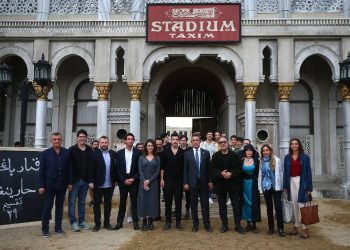 Ali Koç 'Zaferin Rengi' filminin setinde konuştu: Atatürk’ün kimi tuttuğu değil, kimin Atatürk’ün yolundan yürüdüğü önemlidir