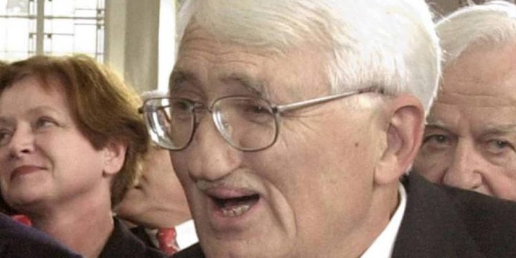 Alman filozofların İsrail'le dayanışma bildirisine tepki: 'Eleştirel teori resmen öldü, Habermas Nazi teorisyenlerinin izinde'