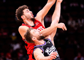 Alperen Şengün kariyer rekoru kırdı: Geceye damga vurdu