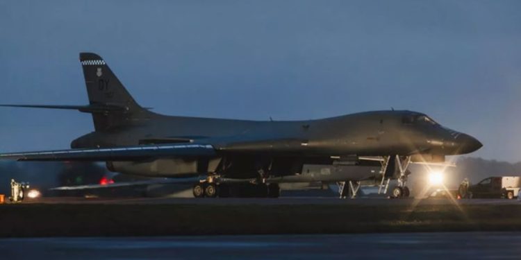 Amerikan bombardıman uçakları İncirlik Hava Üssü’ne geldi