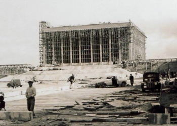 Anıtkabir'in hikayesi: Yeri seçilirken hangi tartışmalar yaşandı, son haline nasıl karar verildi?